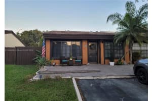 1881 Phoenix Ave 1881 Pembroke Pines, FL 33026 - MLS#A11855495