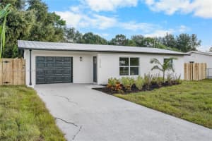 2319 Nw Sunset Blvd Jensen Beach, FL 34957 - MLS#A11855522