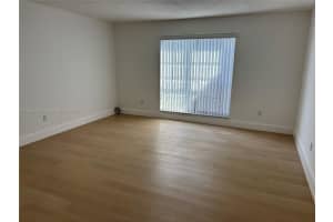 10790 N Kendall Dr APT C24, Miami, FL 33176, - MLS#A11855550