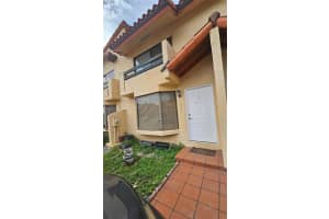 10004 Sw 77th Ct, Miami