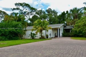 18220 Elmwood Dr Other, FL 33920 - MLS#A11855581