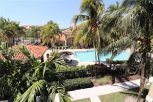 11700 Sw 2nd St 13305, Pembroke Pines