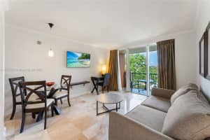 2951 S Bayshore Dr 506, Miami