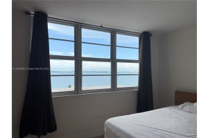 999 Brickell Bay Dr 604, Miami