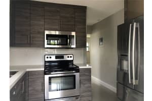 811 Nw 6th Ave 3 Pompano Beach, FL 33060 - MLS#A11855607