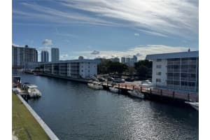 3750 Ne 170th St 302, North Miami Beach