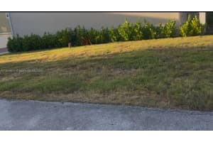 2366 Se Tavares Dr Port Saint Lucie, FL 34952 - MLS#A11855635