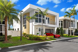 9830 Nw 74th Ter Doral, FL 33178 - MLS#A11855641