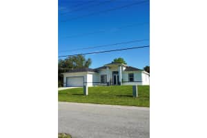105 E 15th St Lehigh Acres, FL 33972 - MLS#A11855668