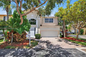 1241 Johnson Ct Hollywood, FL 33019 - MLS#A11855675