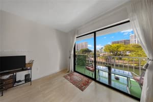 1650 NE 115th St 310, Miami, FL 33181 - MLS#A11855682