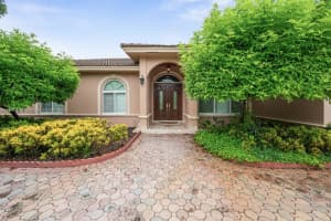 10621 Sw 77th Ave Pinecrest, FL 33156 - MLS#A11855689
