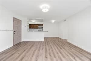 4970 Nw 102nd Ave 102-4 Doral, FL 33178 - MLS#A11855699