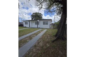 3242 Nw 87th Ter Miami, FL 33147 - MLS#A11855726