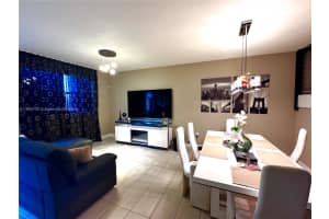 7924 Nw 105th Ave 7924 Doral, FL 33178 - MLS#A11855732