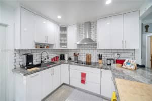 3715 SW 29th St, Miami, FL 33134 Sold 06/09/26