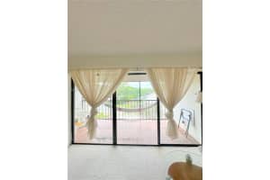 240 Lakeview Dr 212 Weston, FL 33326 - MLS#A11855848