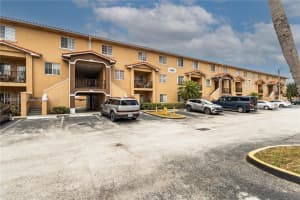 17405 Nw 75th Pl 110, Hialeah