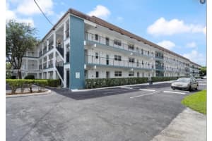 1501 S Ocean Blvd 211 Lauderdale By The Sea, FL 33062 - MLS#A11855880