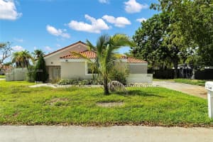 15240 Sw 152nd Ter Miami, FL 33187 - MLS#A11855891