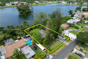 1915 Nw 115th St, Miami
