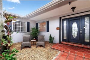 8820 SW 150th St, Palmetto Bay, FL 33176 - MLS#A11855926
