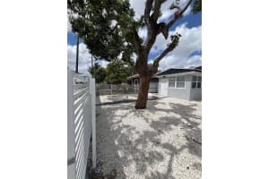 1475 Nw 83rd St Miami, FL 33147 - MLS#A11856033