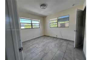 2760 SW 2nd St C, Fort Lauderdale, FL 33312 - MLS#A11856054