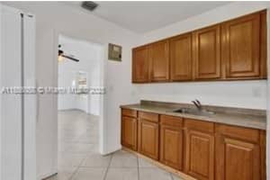 858 Sw 11th Ct Fort Lauderdale, FL 33315 - MLS#A11856058