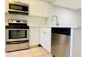 48 Whitehead Cir 48 Weston, FL 33326 - MLS#A11856062