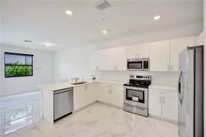 213 Sw 159th Ct 213 Pembroke Pines, FL 33027 - MLS#A11856063