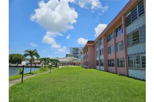 18555 Ne 14th Ave 514, Miami