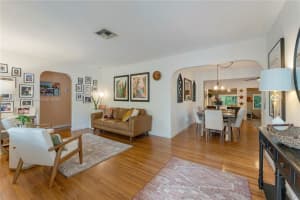 6200 Sw 34th St, Miami