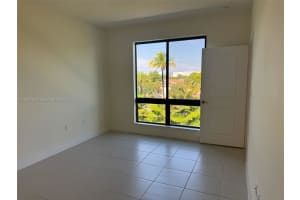 8001 NW 41st St F-310, Doral, FL 33166 - MLS#A11856123