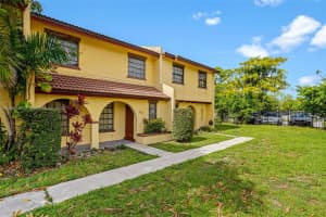 2607 NW 47th Ln, Lauderdale Lakes, FL 33313 - MLS#A11856141