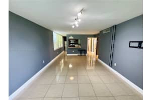 9495 Evergreen Pl 101 Davie, FL 33324 - MLS#A11856174