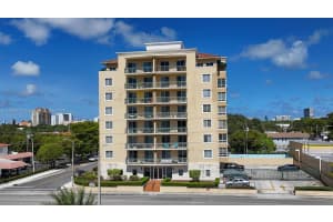 2501 Douglas Rd 606 Miami, FL 33133 - MLS#A11856179