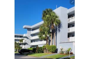 120 Royal Park Dr 3b, Oakland Park