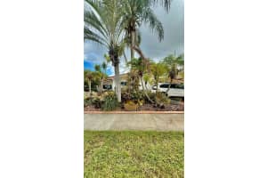 2500 NE 209th Ter, Miami, FL 33180 - MLS#A11856217