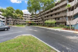 1101 Colony Point Cir 307 Pembroke Pines, FL 33026 - MLS#A11856218