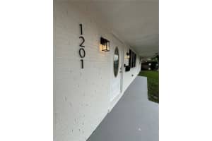1201 NW 79th Way, Pembroke Pines, FL 33024 - MLS#A11856219