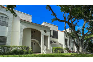 3570 Magellan Cir 222-2, Aventura