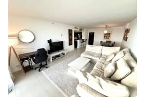 MLS# A11856254, Miami Beach, Florida 33139