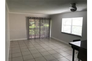 8851 N New River Canal Rd 11E, Plantation, FL 33324 - MLS#A11856278