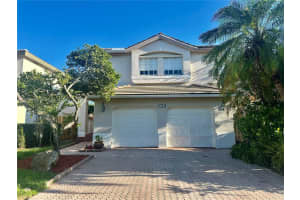 9942 Nw 29th St, Doral