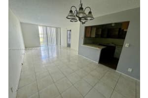 2029 NW 46th Ave E406, Lauderhill, FL 33313 - MLS#A11856338