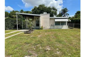 845 Ne 127th St, North Miami