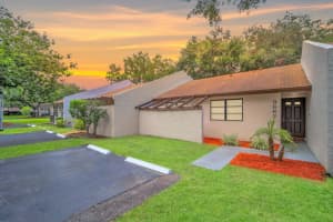 9667 NW 15th Ct, Pembroke Pines, FL 33024 - MLS#A11856434