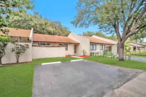 9667 NW 15th Ct, Pembroke Pines, FL 33024 - MLS#A11856434