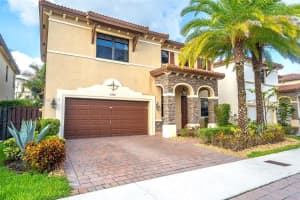 9942 Nw 86th Ter 9942 Doral, FL 33178 - MLS#A11856444